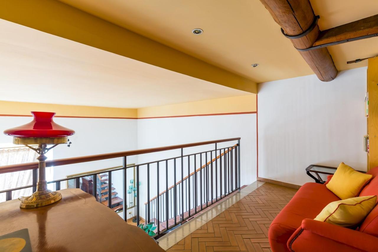 Residenza Capano Charming House By Napoliapartments Luaran gambar